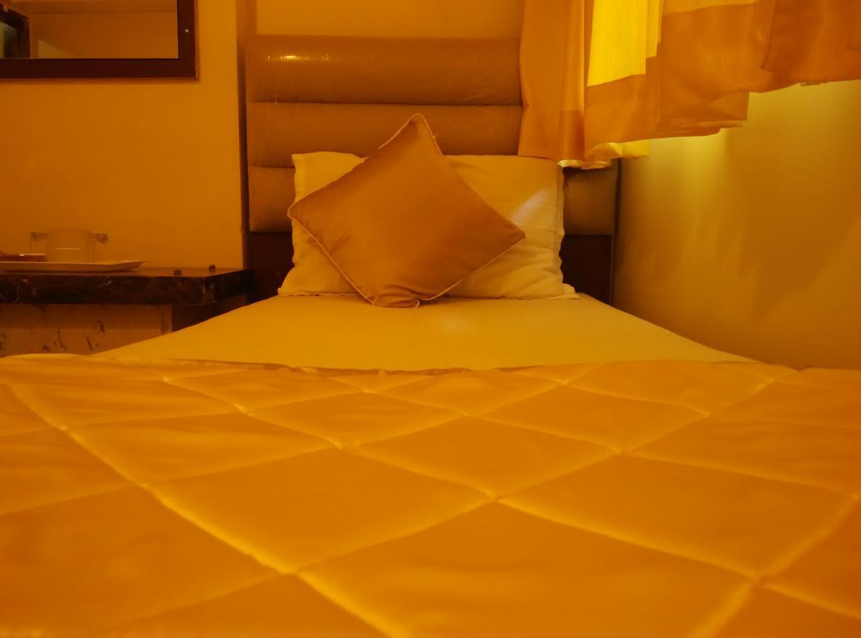 Hotel Silver Castle Bombaj Zewnętrze zdjęcie